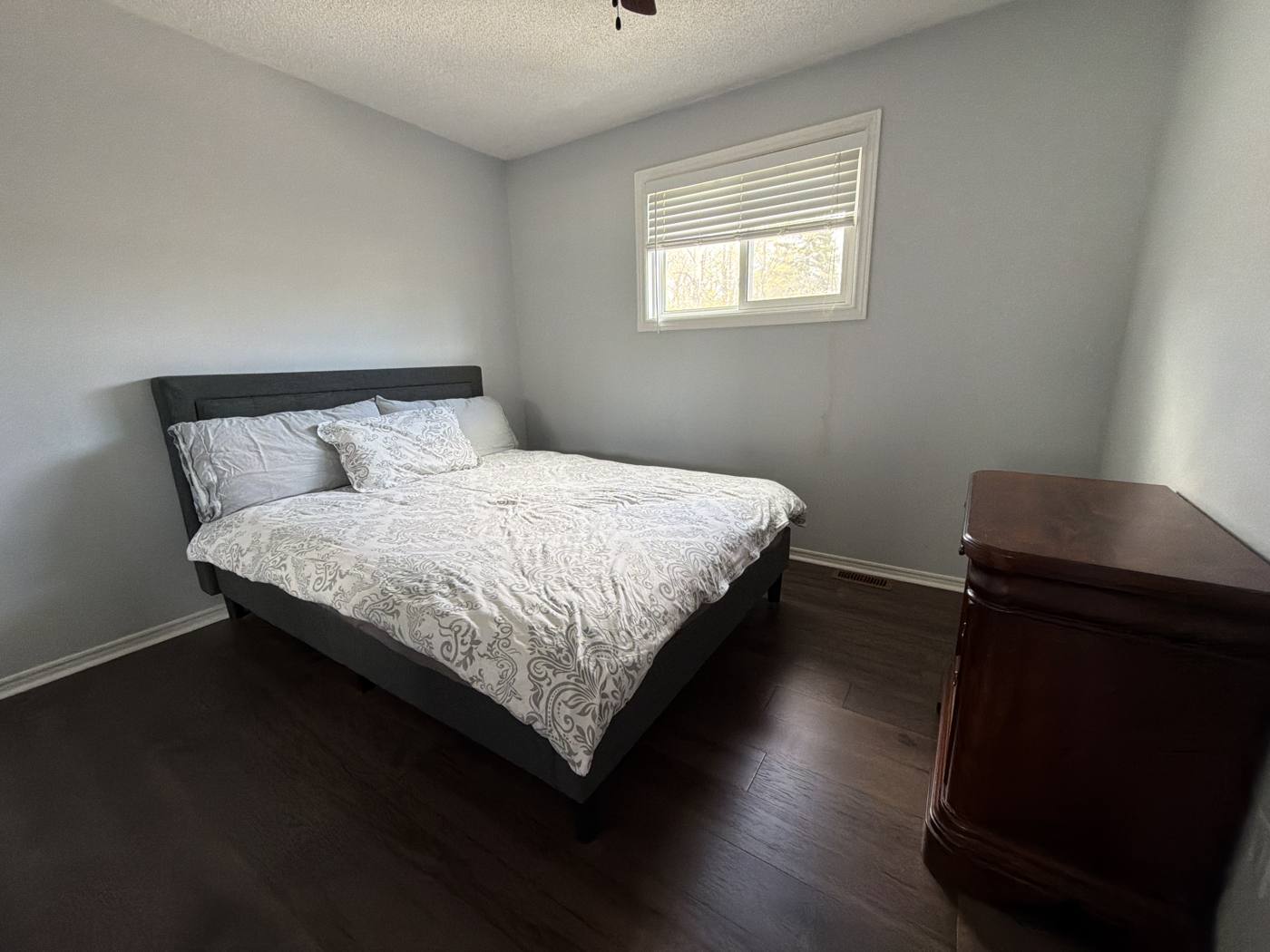 Queen bedroom